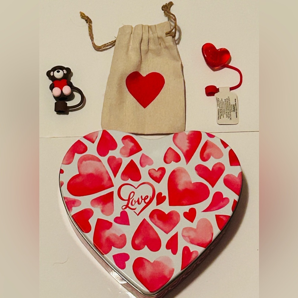 NEW!! Teddy Bear and Glitter Heart Straw Topper And Decorative Tin Set (NWT)